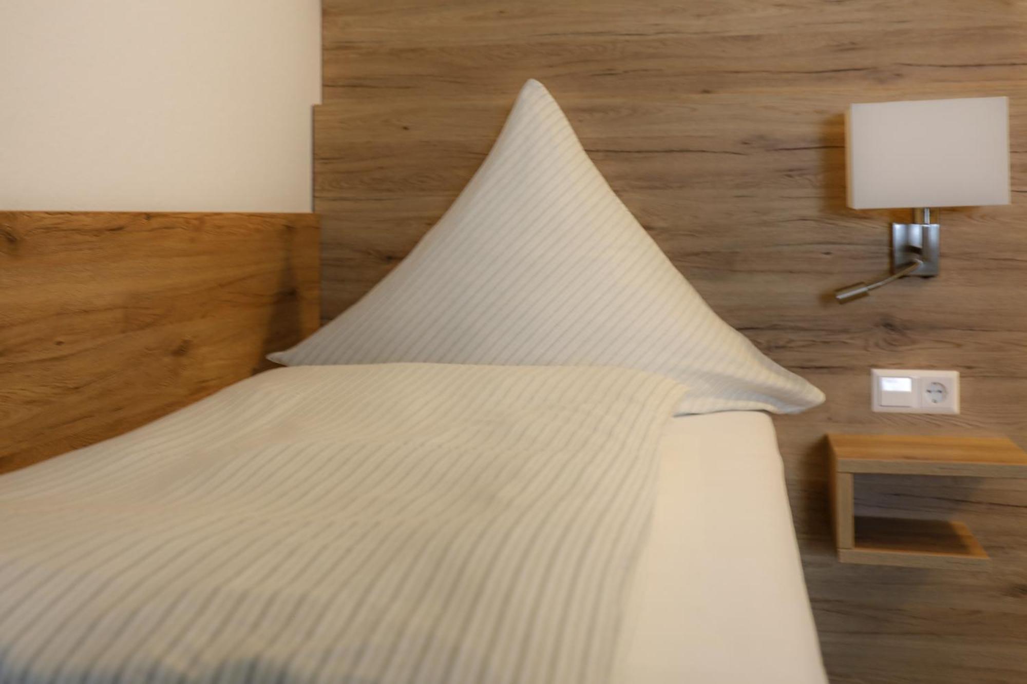 Hotel Adler Nattheim Dış mekan fotoğraf